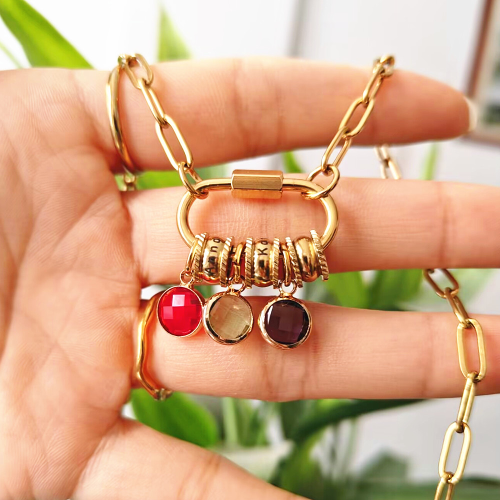 Custom Carabiner Name Charm Ne - Birth Flower Necklace 评论和价格